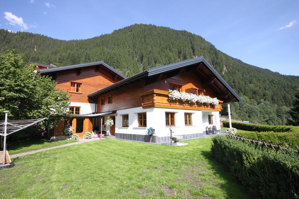 Haus Vallaster Gaschurn Esterno foto